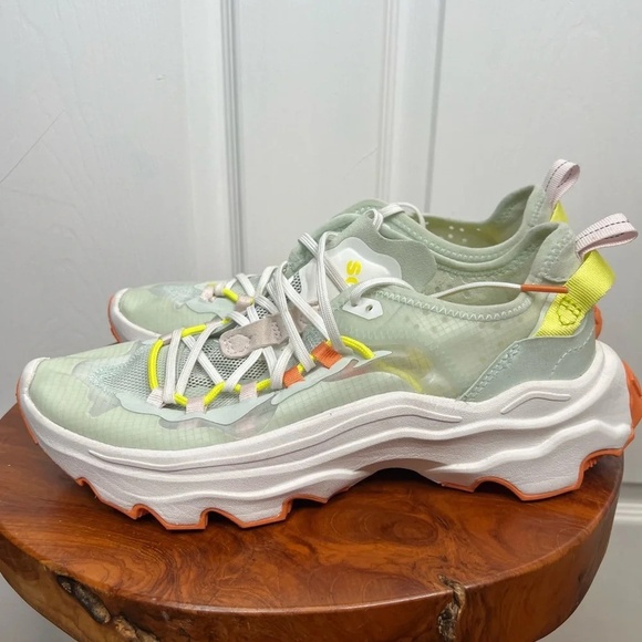 Sorel Women's Kinetic Breakthru Tech Lace Sneakers Multicolor Size 9.5 Green - Picture 2 of 15